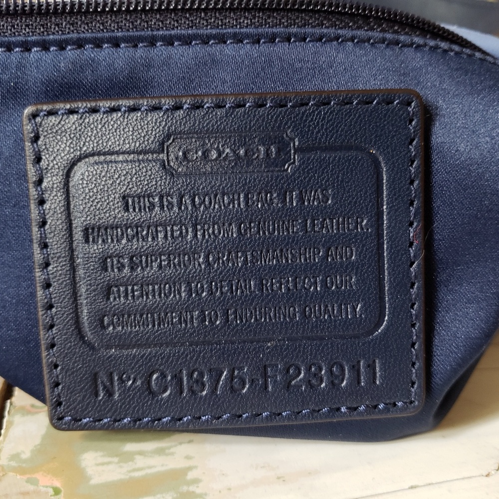 Coach purse - Picture 3 of 7